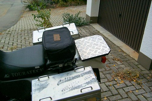 Gep&auml;ckbr&uuml;cke, eine Linie mit der Sitzbank