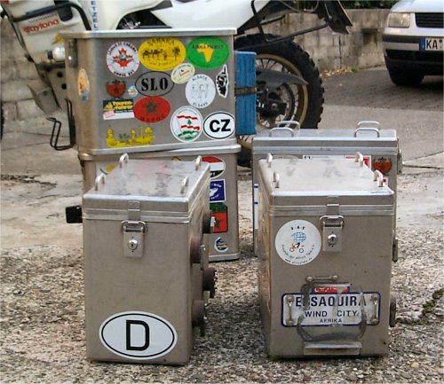Touratech Alukoffer, links 35 l, rechts 41 l Volumen