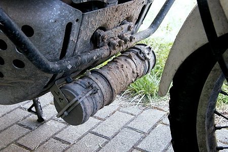 Untere Befestigung des B&uuml;gels