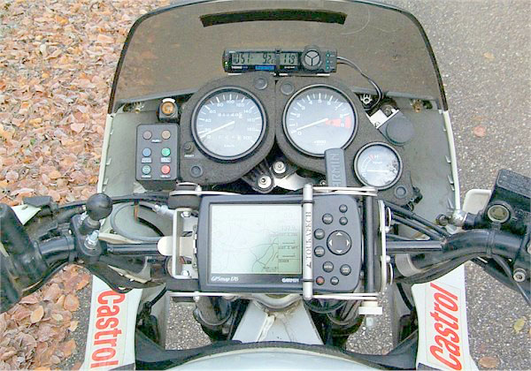 Komplettes AT-Cockpit, Kombiinstrument, Steckdose, GPS-Halter
