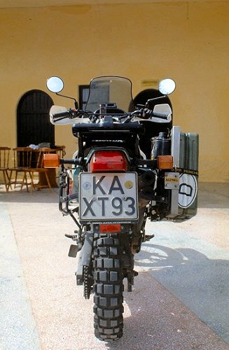 Und so sieht es von hinten aus, schmaler als ein Koffer